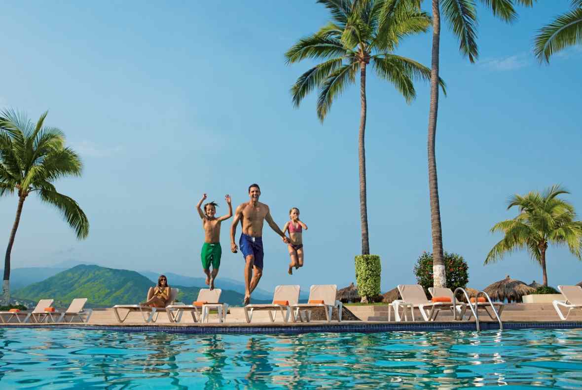 Sunscape Resort & Spa Puerto Vallarta Pool Sunscape Resort & Spa Puerto Vallarta Pool