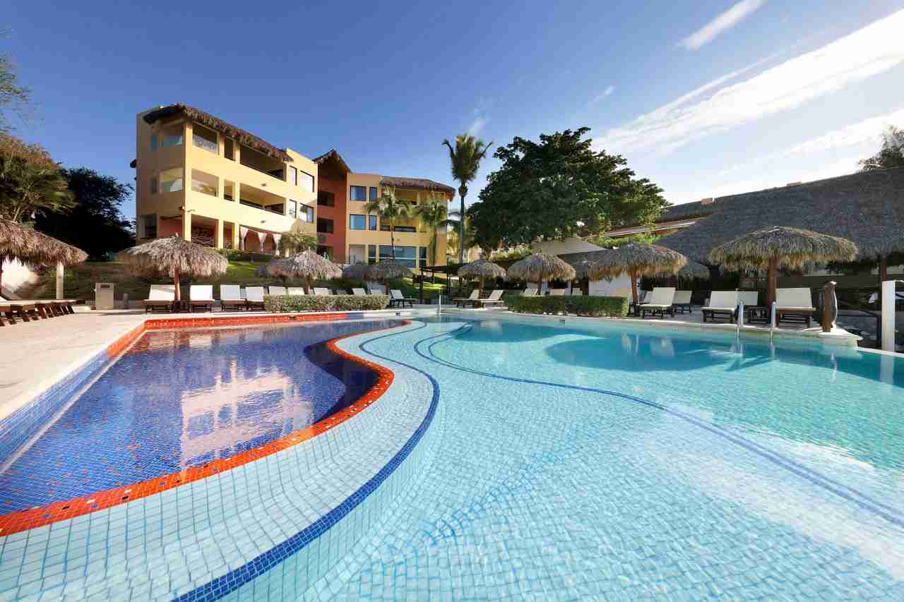 Family Selection Palladium Vallarta Piscina Family Selection Palladium Vallarta